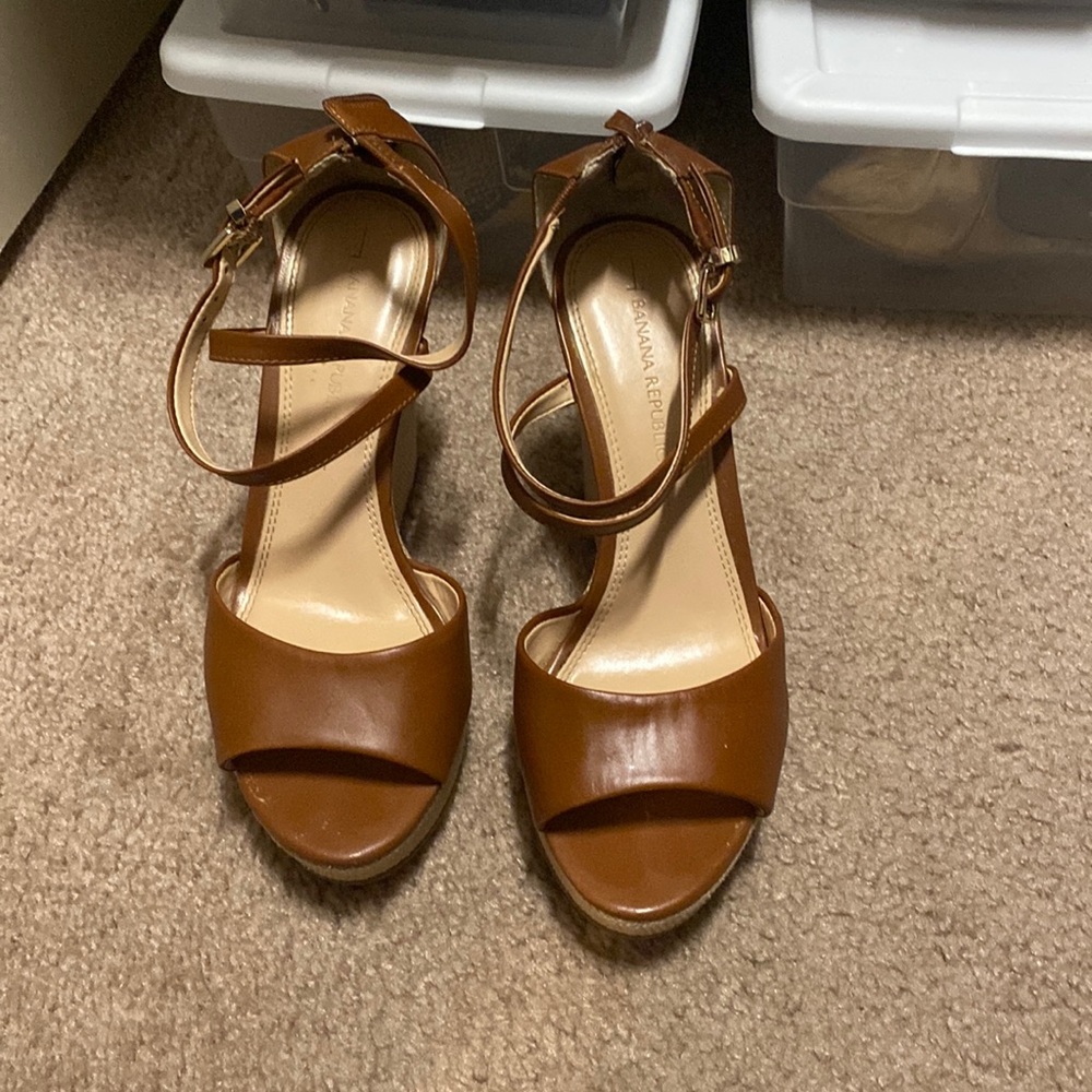 Banana republic wedges